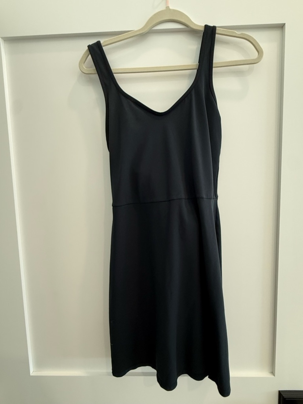 Abercrombie Traveler Dress Black V-Neck Mini Built-In Shorts Small Tall - Picture 2 of 3